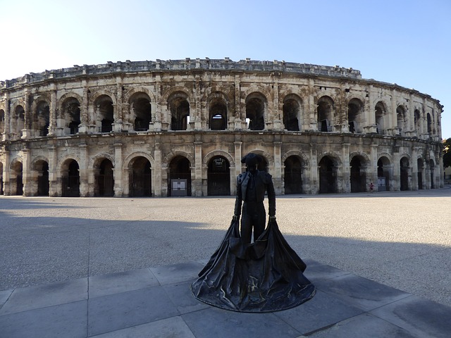 ville de nîmes